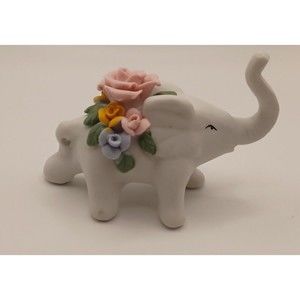 CERAMIC ELEPHANT CAPODIMONTE STYLE GOOD LUCK TRUNK UP. CHIP/CRACK.